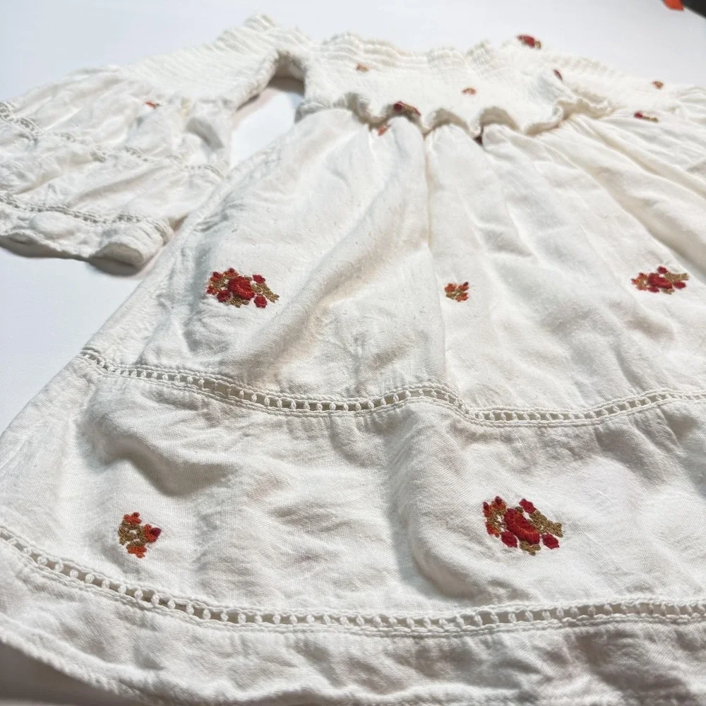 Free People Off Shoulder Boho Dress Womens XS White Floral Smocked Bell‎ Sleeve